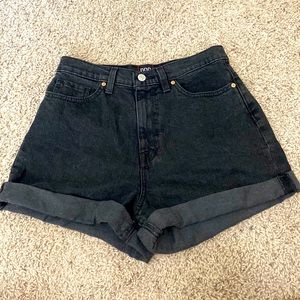 Urban Outfitters Mom Jean Shorts *NEVER WORN*